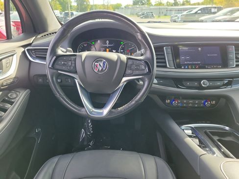 Used 2024 Buick Enclave Premium image 10