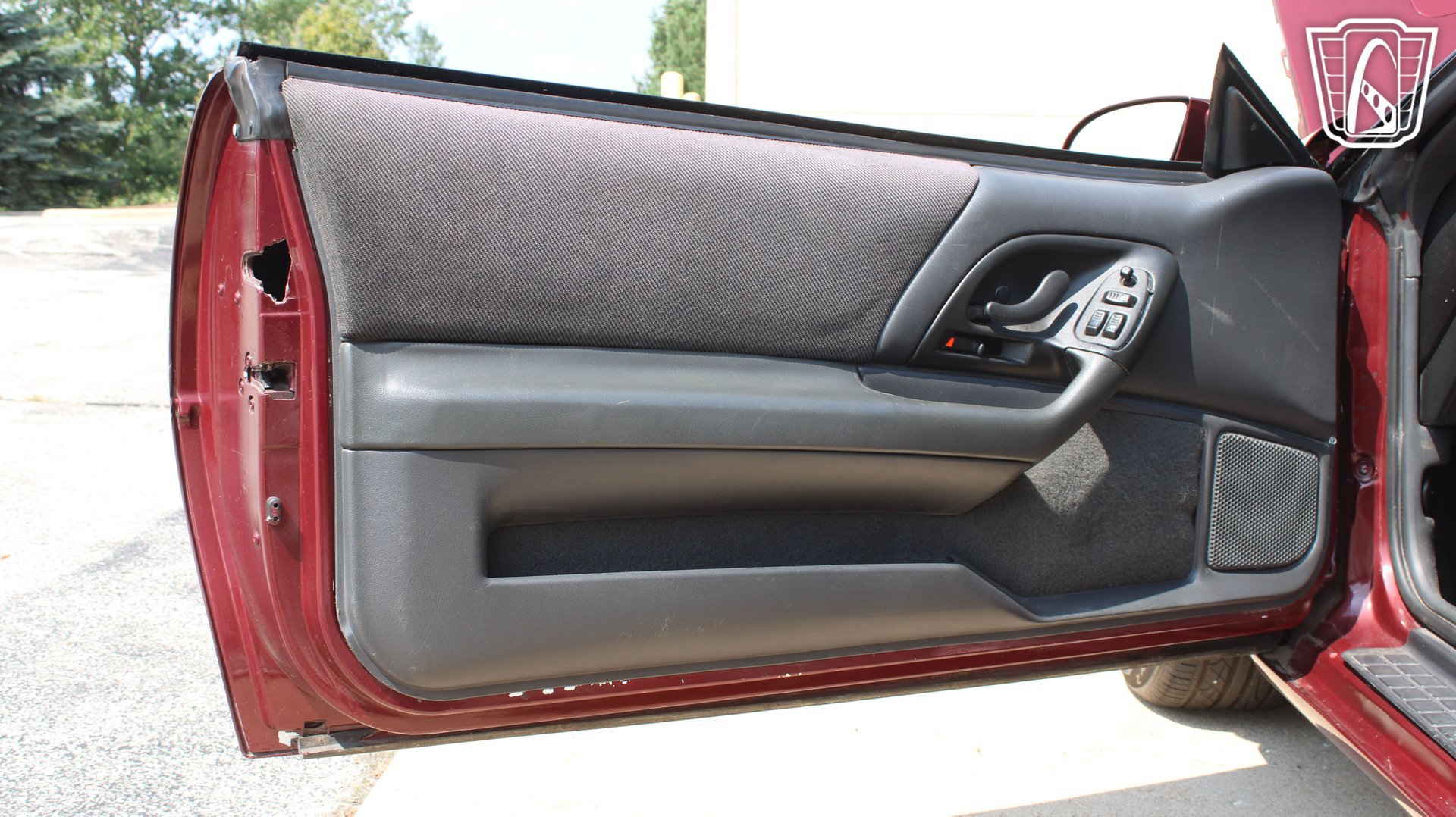 Used 1995 Chevrolet Camaro Z28 RWD image 12