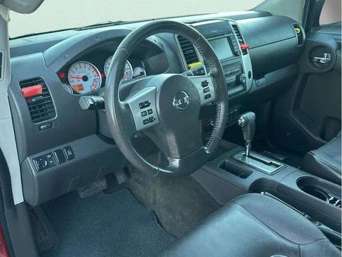 Used 2014 Nissan Xterra PRO-4X w/ Pro-4x Leather Package image 21