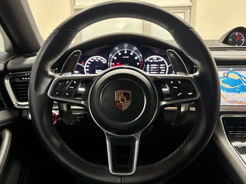 Used 2018 Porsche Panamera 4 AWD/4WD image 26