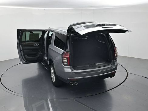 Used 2024 Chevrolet Suburban Premier AWD/4WD image 50