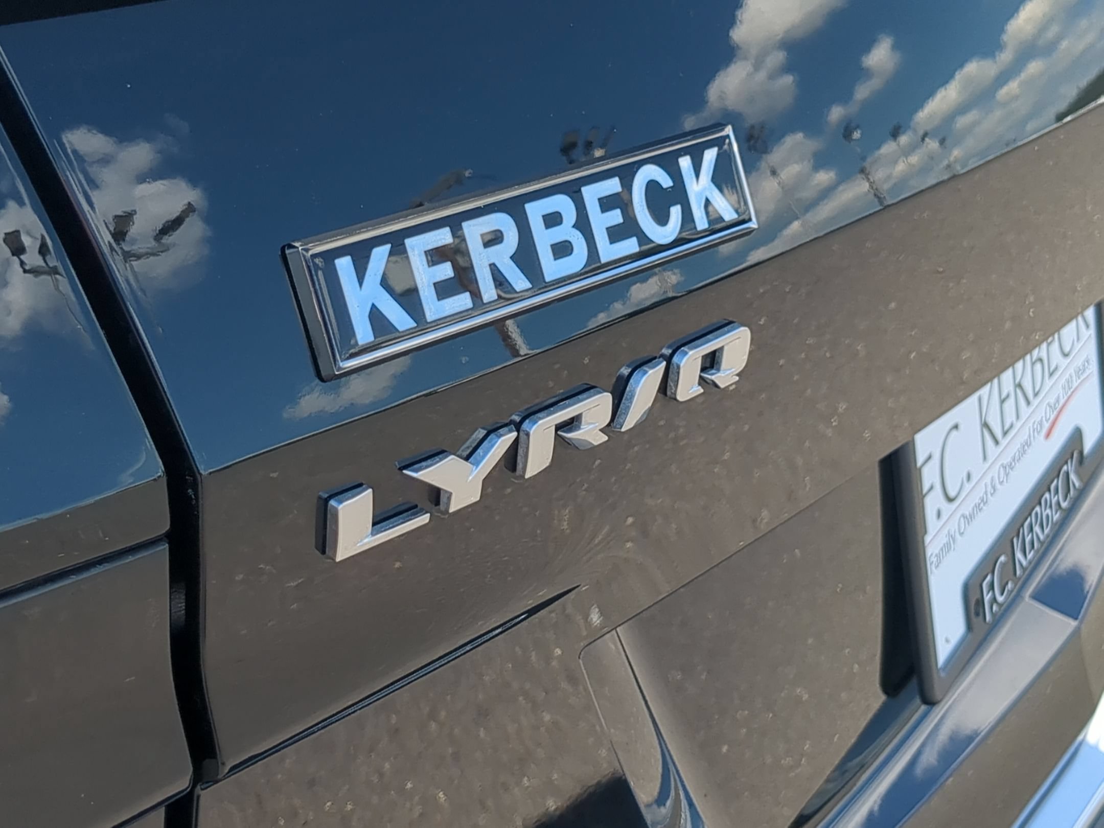 Certified 2024 Cadillac Lyriq Tech AWD/4WD image 30