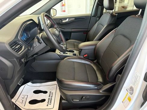 Certified 2023 Ford Escape ST-Line Select w/ Tech Pack #2 AWD/4WD image 16
