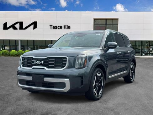 Used 2023 Kia Telluride S AWD/4WD image 3