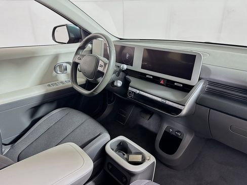 Used 2022 Hyundai Ioniq 5 SE image 28