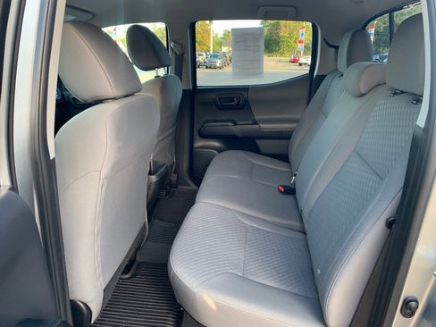 Used 2023 Toyota Tacoma SR image 15