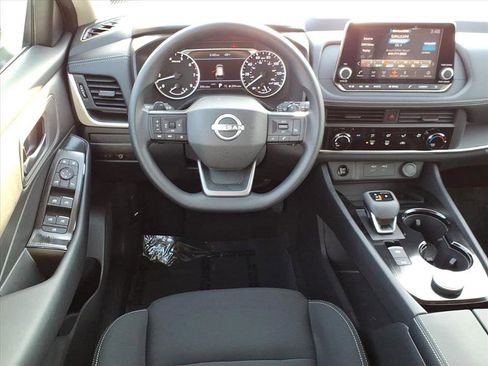 Used 2026 Nissan Rogue S image 18