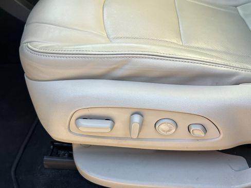 Used 2021 Buick Enclave Premium w/ Sun and Sites Package FWD image 14