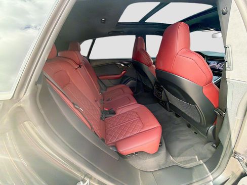 Used 2023 Audi SQ8 Prestige w/ Prestige Package image 29