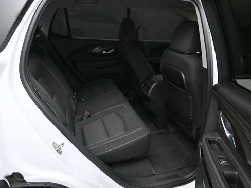 Certified 2022 GMC Terrain SLE w/ Driver Convenience Package image 25