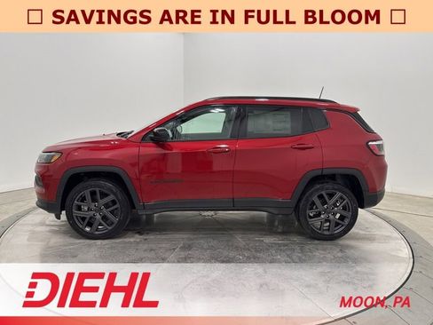 New 2026 Jeep Compass Latitude image 4