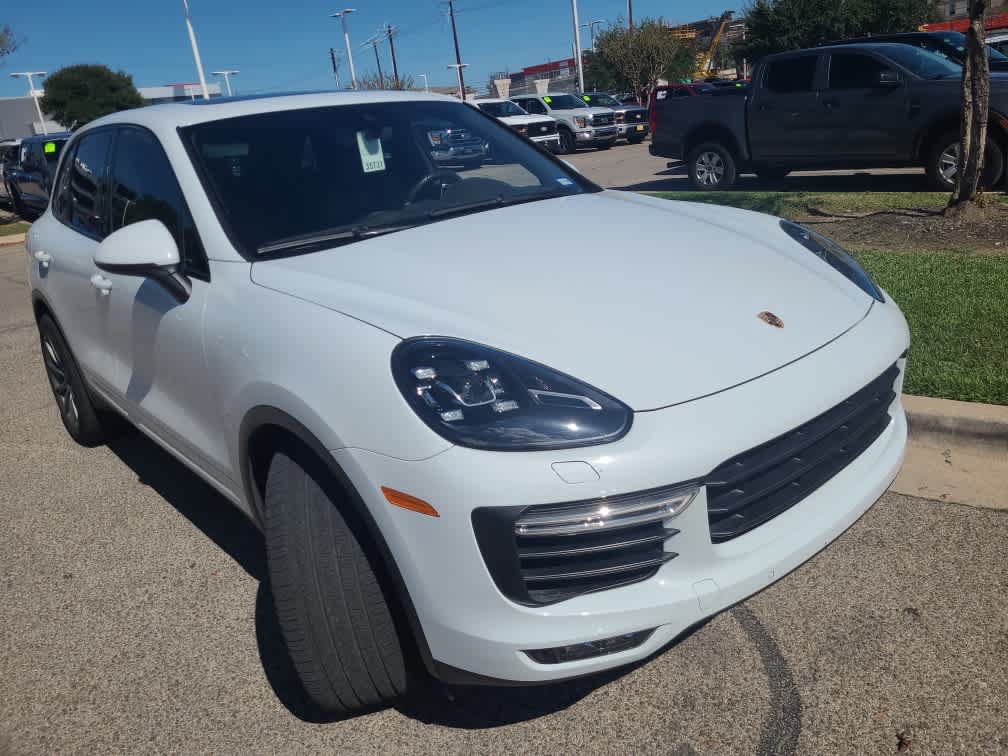 Used 2015 Porsche Cayenne Turbo AWD/4WD image 3