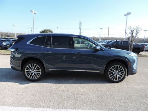 New 2026 Buick Enclave Avenir image 4