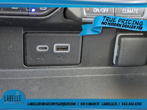 Used 2023 Chevrolet Tahoe Premier RWD image 30