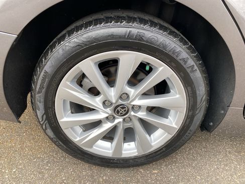 Used 2023 Toyota Camry LE image 21