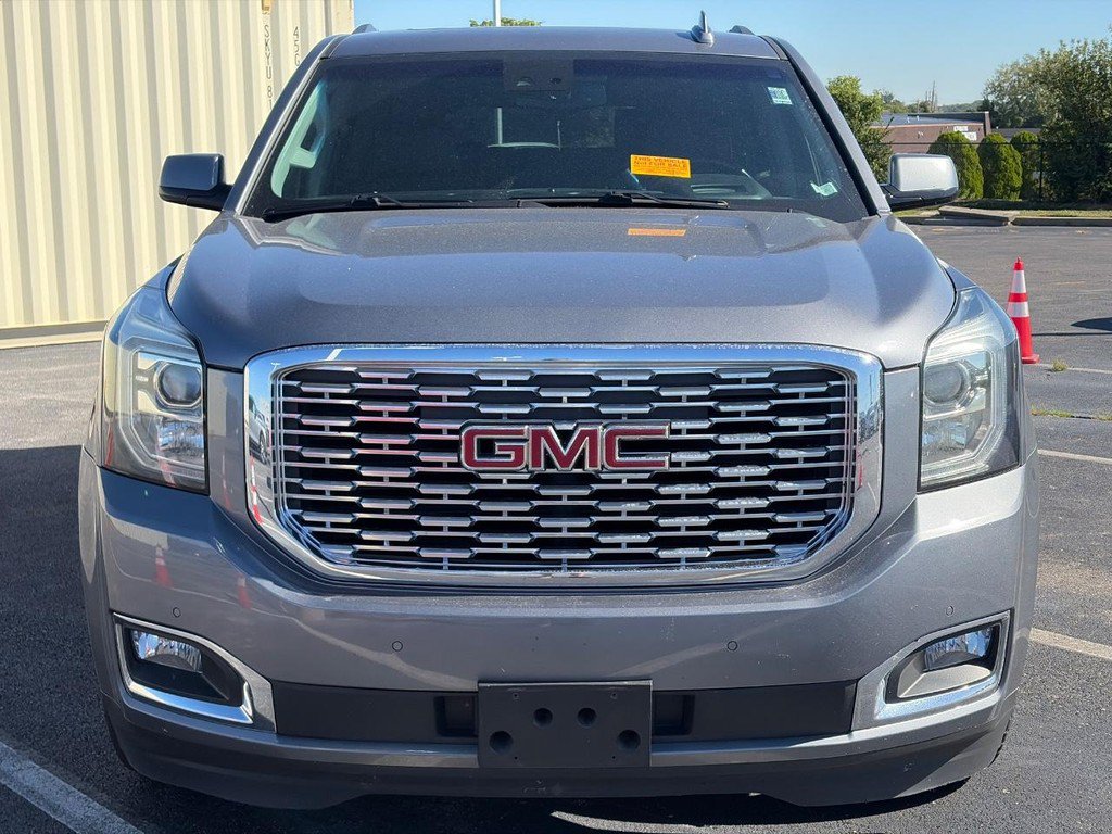 Used 2018 GMC Yukon XL Denali w/ Denali Ultimate Package AWD/4WD image 2
