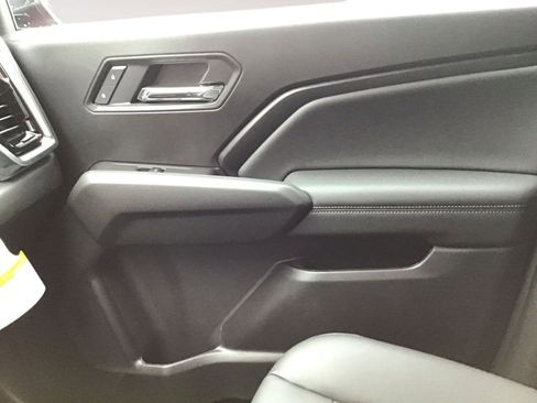 New 2025 GMC Canyon Elevation w/ Convenience Package image 20