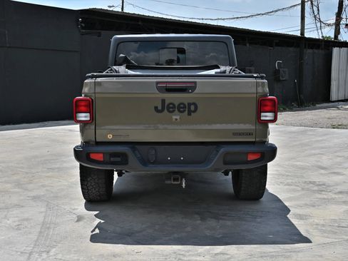 Used 2020 Jeep Gladiator Sport w/ Quick Order Package 24S AWD/4WD image 4
