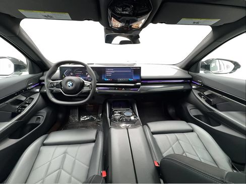 Used 2026 BMW 530i xDrive AWD/4WD image 39