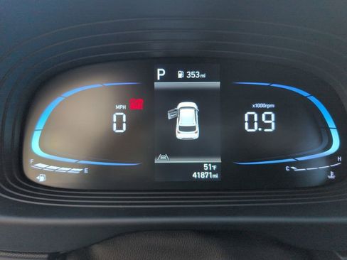 Certified 2023 Hyundai Venue SEL image 16