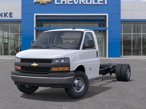 New 2025 Chevrolet Express 3500 w/ Power Convenience Package RWD image 6