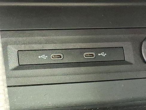 Used 2022 Volkswagen Atlas SEL R-Line image 25