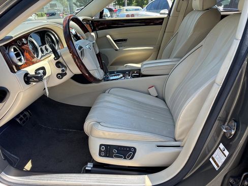 Used 2014 Bentley Flying Spur W12 image 5