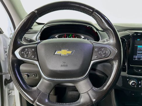 Used 2018 Chevrolet Traverse Premier w/ Driver Confidence II Package FWD image 18