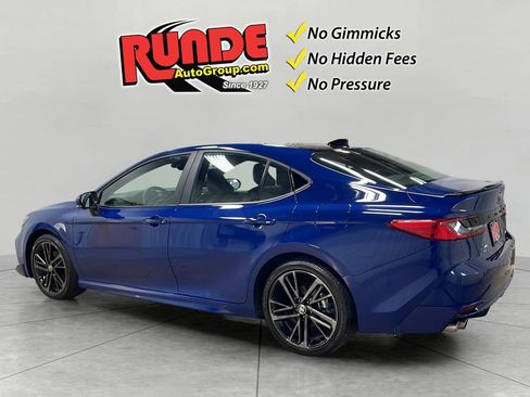 Used 2025 Toyota Camry XSE w/ Premium Plus Package image 3