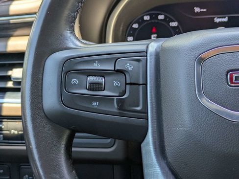 Used 2023 GMC Yukon SLT AWD/4WD image 27