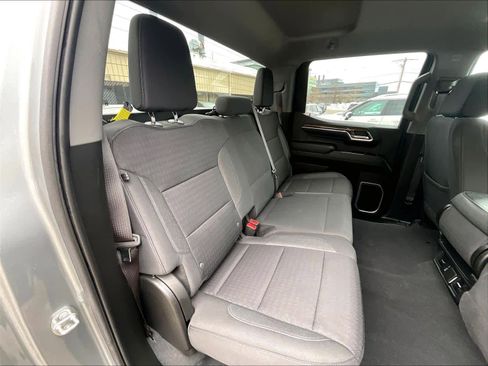 Used 2023 Chevrolet Silverado 1500 LT image 16