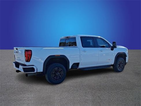 Used 2022 GMC Sierra 2500 AT4 w/ AT4 Premium Plus Package image 5