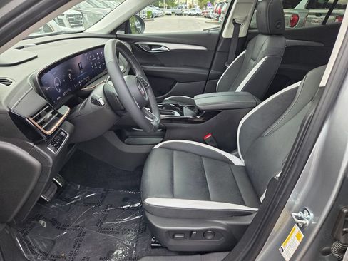 Used 2024 Buick Envision Sport Touring AWD/4WD image 3