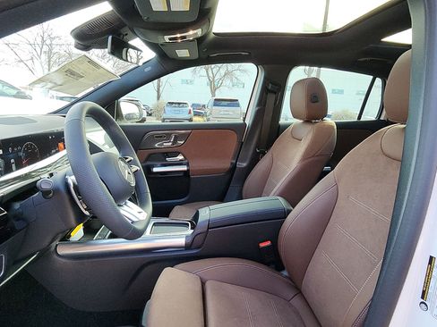 New 2025 Mercedes-Benz GLA 35 AMG 4MATIC image 16