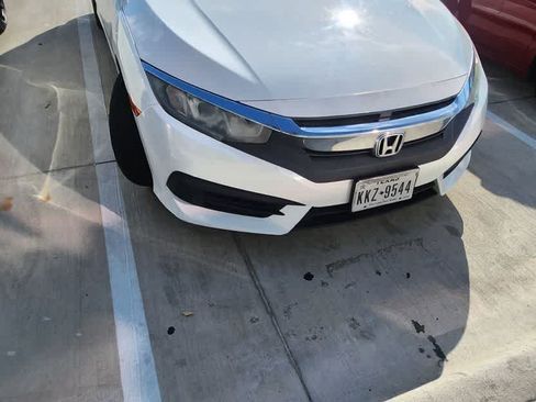 Used 2018 Honda Civic EX image 21