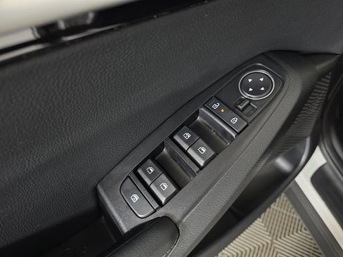 Used 2025 Kia Seltos S FWD image 21