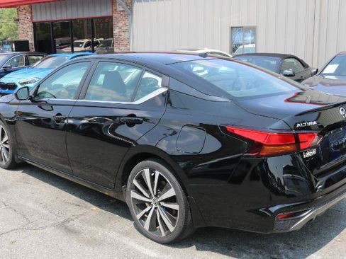 Used 2020 Nissan Altima 2.5 SR FWD image 5