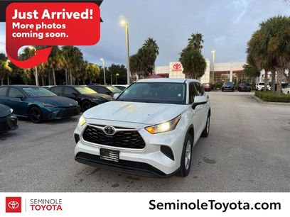 Used 2023 Toyota Highlander L