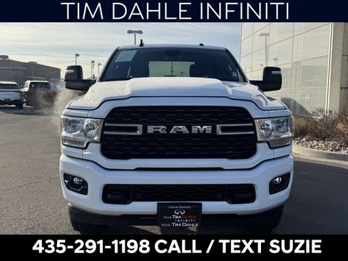 Used 2024 RAM 3500 Big Horn w/ Sport Appearance Package image 4