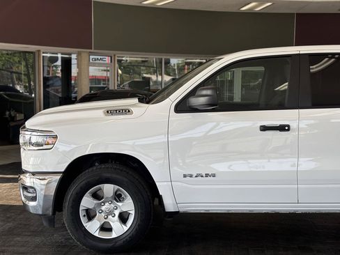 Used 2026 RAM 1500 Big Horn AWD/4WD image 16