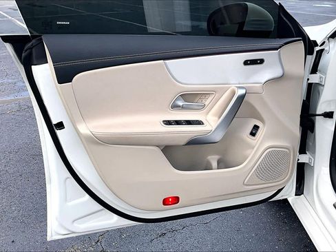 Certified 2022 Mercedes-Benz CLA 250 image 21