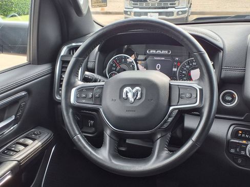 Used 2024 RAM 1500 Laramie AWD/4WD image 23
