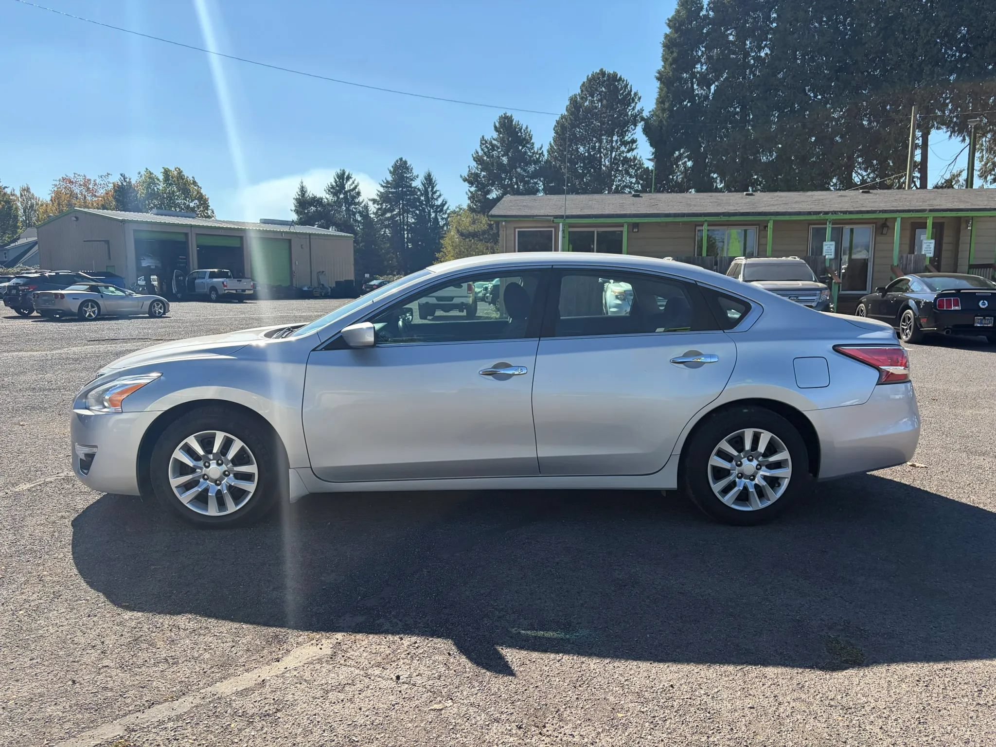 Used 2014 Nissan Altima 2.5 S FWD image 6