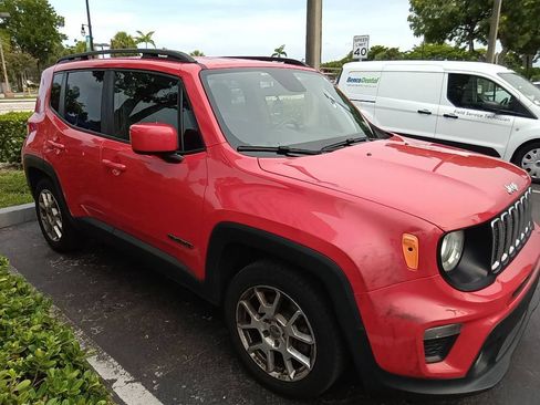 Used 2020 Jeep Renegade Latitude FWD image 2