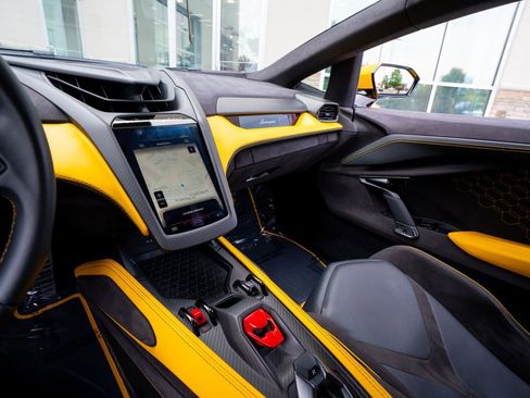 Used 2024 Lamborghini Revuelto AWD/4WD image 46