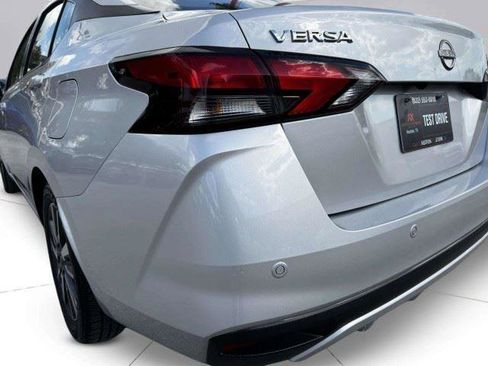 Used 2023 Nissan Versa SV FWD image 15