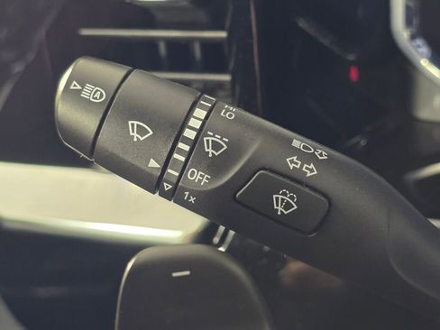 Used 2023 Chevrolet Silverado 1500 LTZ image 28