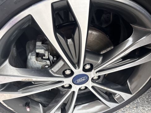 Used 2019 Ford Fusion Titanium image 16