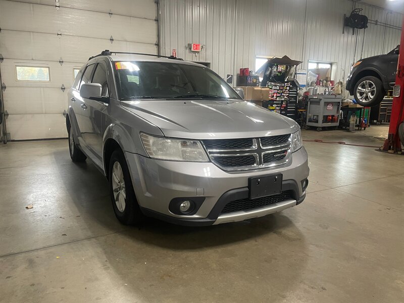 Used 2018 Dodge Journey SXT w/ Safe & Sound Group AWD/4WD image 5