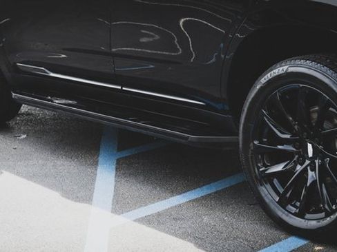 Used 2022 Cadillac Escalade Sport w/ LPO, ONYX Package image 26